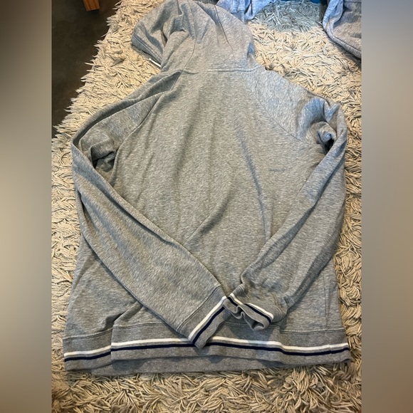 Nike size small grey hoodie - Picture 3 of 3